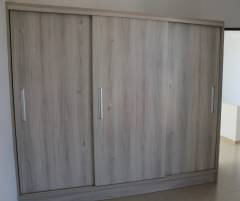 De todo en puertas